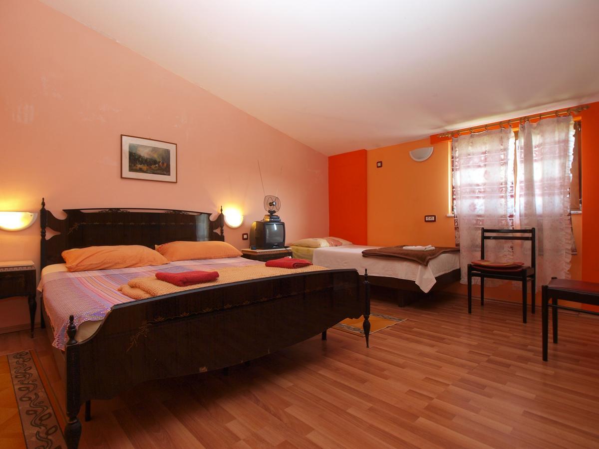 Apartments Slavica 382 Pula Zewnętrze zdjęcie